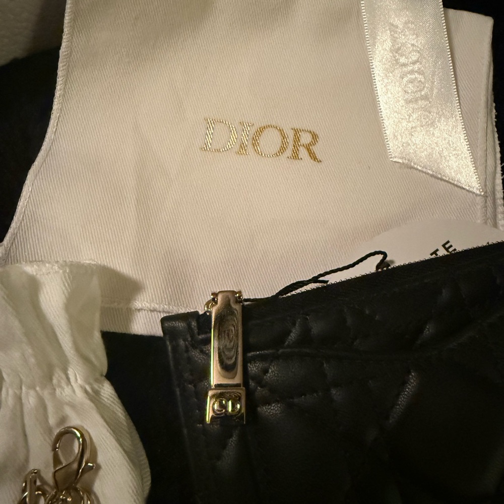 ❌SOLD❌ Dior Cannage Caro Wallet - Picture 3 of 12